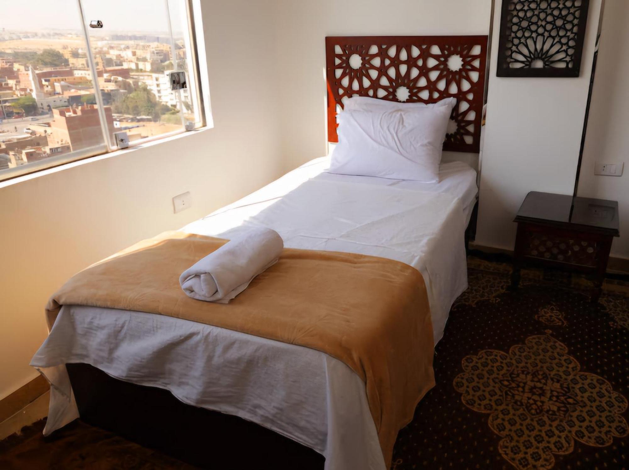 Oscar Pyramids View Hotel Nazlet el-Sîsi Kamer foto